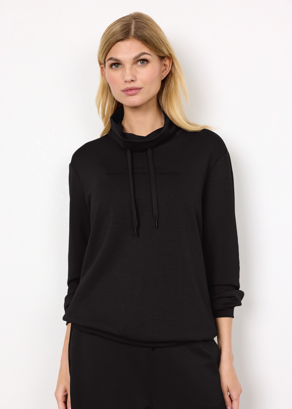 Sc-Banu 137, Black, 2xl, Sweatshirts | Dam - Kläder - Tröjor - Sweatshirts | Padelspecialisterna