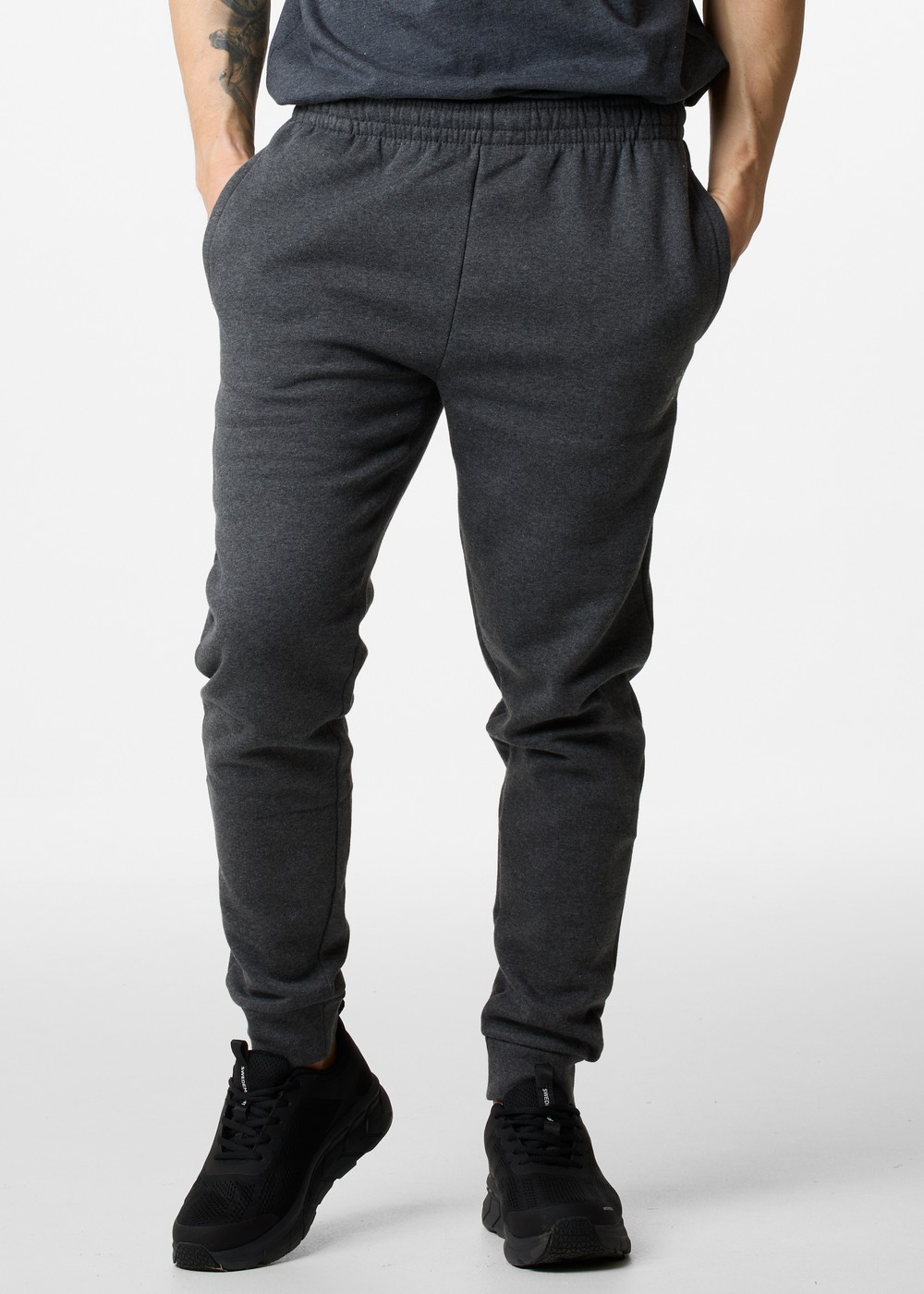 Hmlbee Classic Sweat Pants, Dark Grey Melange, Xl, Sweatpants | Herr - Kläder - Byxor - Sweatpants | Padelspecialisterna