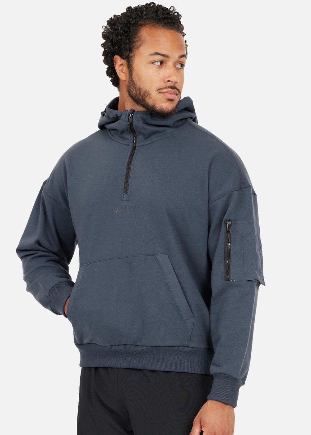 Willard M Technical Hoody, Blue Nights, 2xl, Sweatshirts | Herr - Kläder - Tröjor - Sweatshirts | Padelspecialisterna