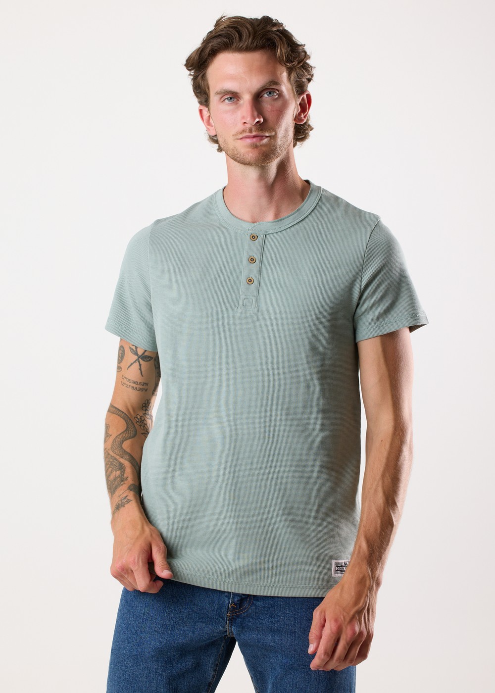 Henley Tee, Sage Green, Xl, T-Shirts | Herr - Kläder - T-shirts | Padelspecialisterna