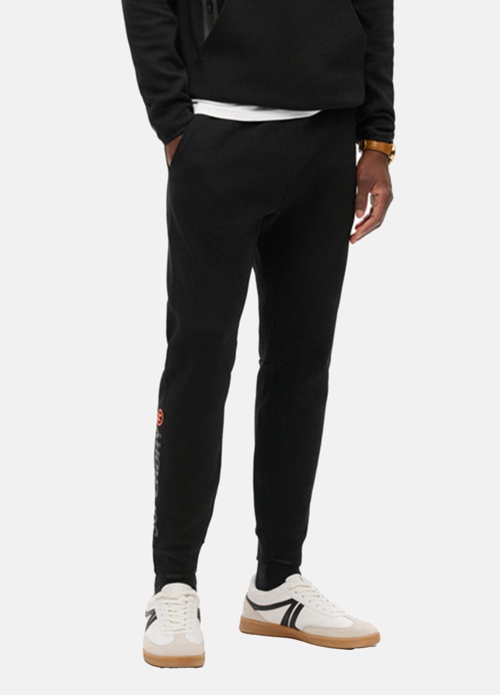 Tech Logo Tapered Jogger, Black, S, Sweatpants | Herr - Kläder - Byxor - Sweatpants | Padelspecialisterna