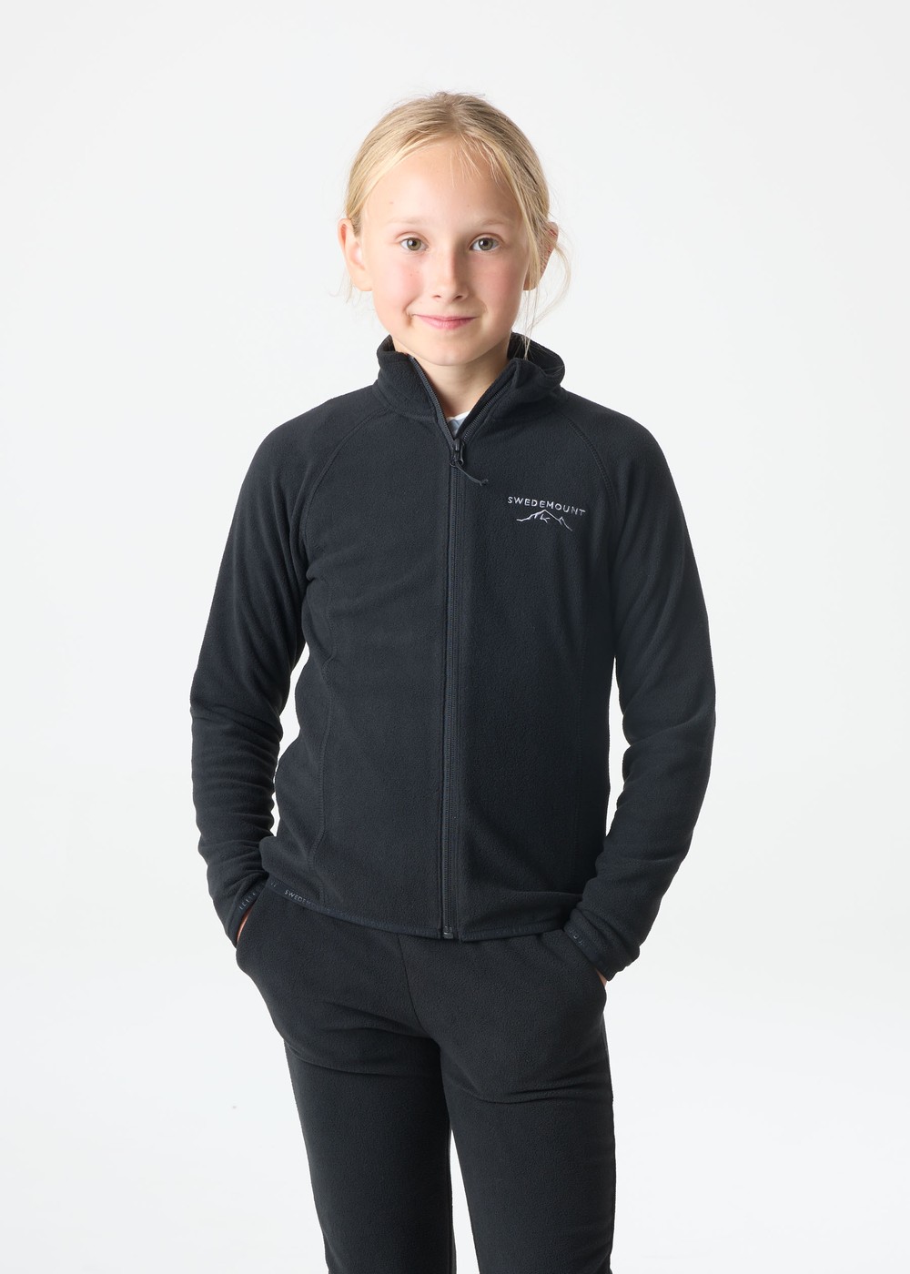Geilo Fleece Fullzip Ii Jr, Black, 150, Fleecetröjor | Junior - KlÀder - Tröjor - Fleecetröjor | Padelspecialisterna