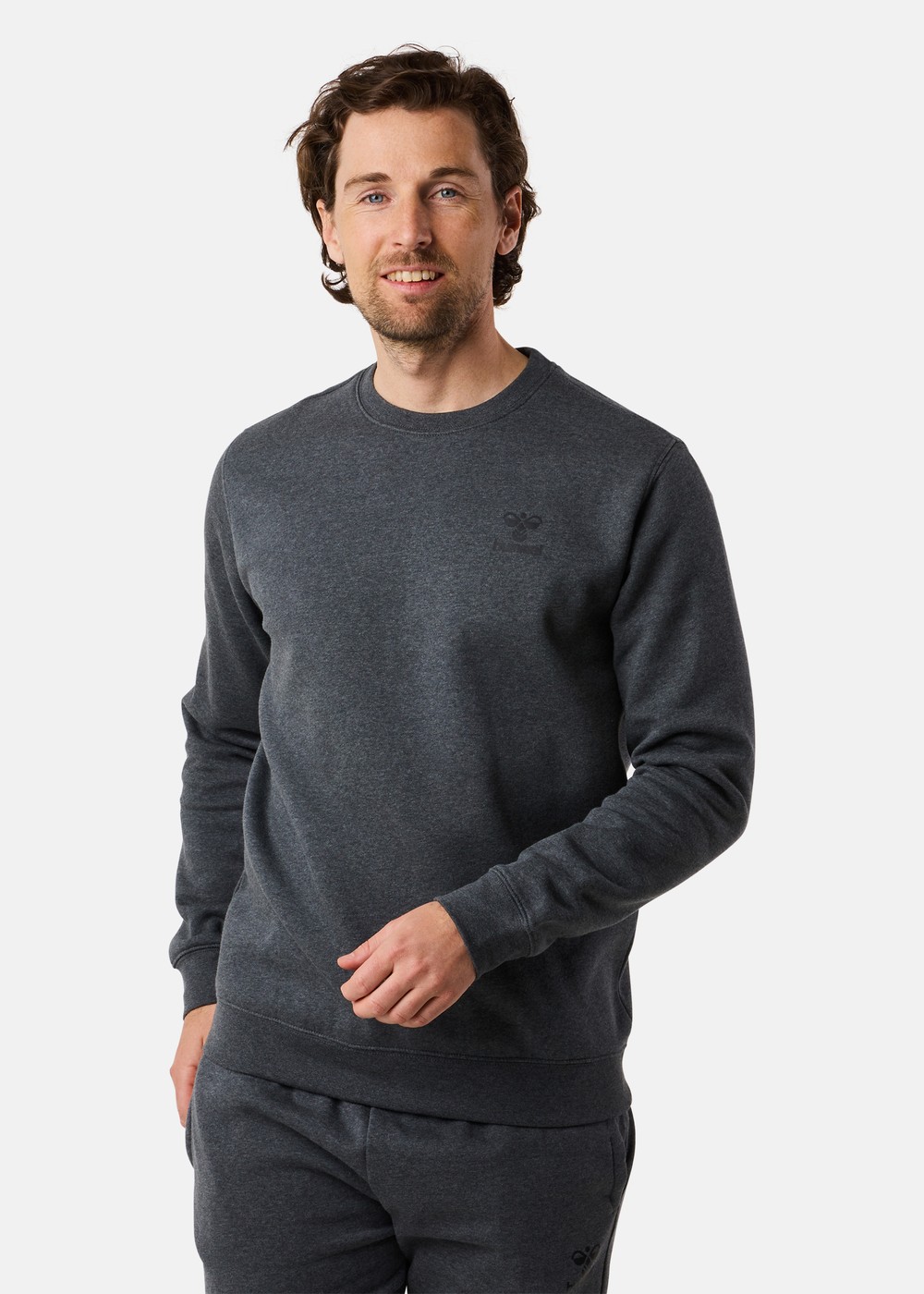 Hmlbee Classic Sweatshirt, Dark Grey Melange/Black, Xl, Sweatshirts | Herr - Kläder - Tröjor - Sweatshirts | Padelspecialisterna