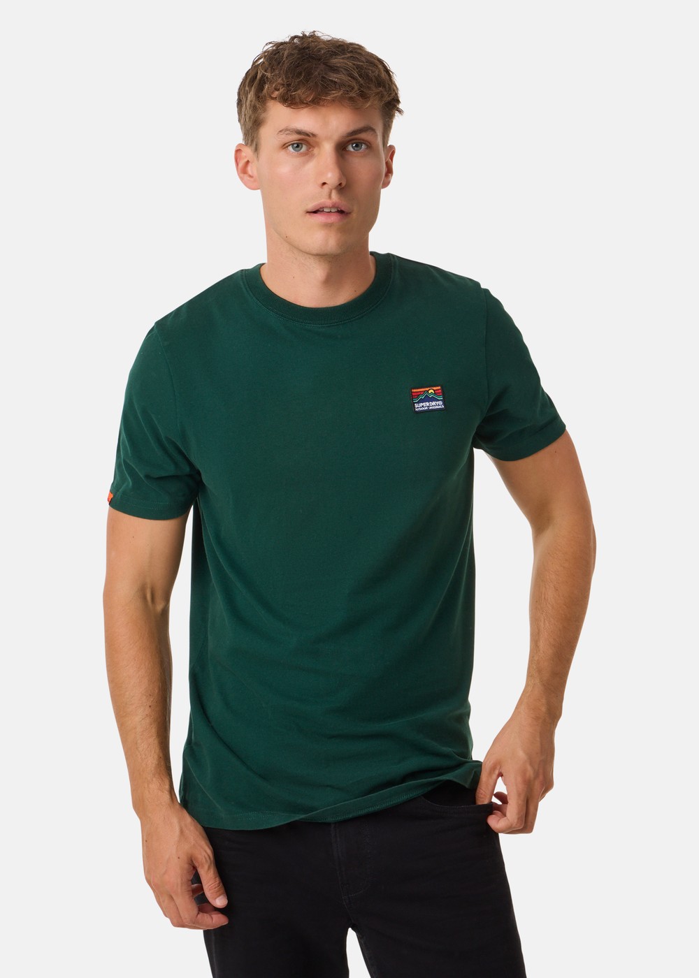 GREAT OUTDOORS EMB RELAXED TEE, Enamel Green, M, T-shirts | Herr - Kläder - T-shirts | Padelspecialisterna