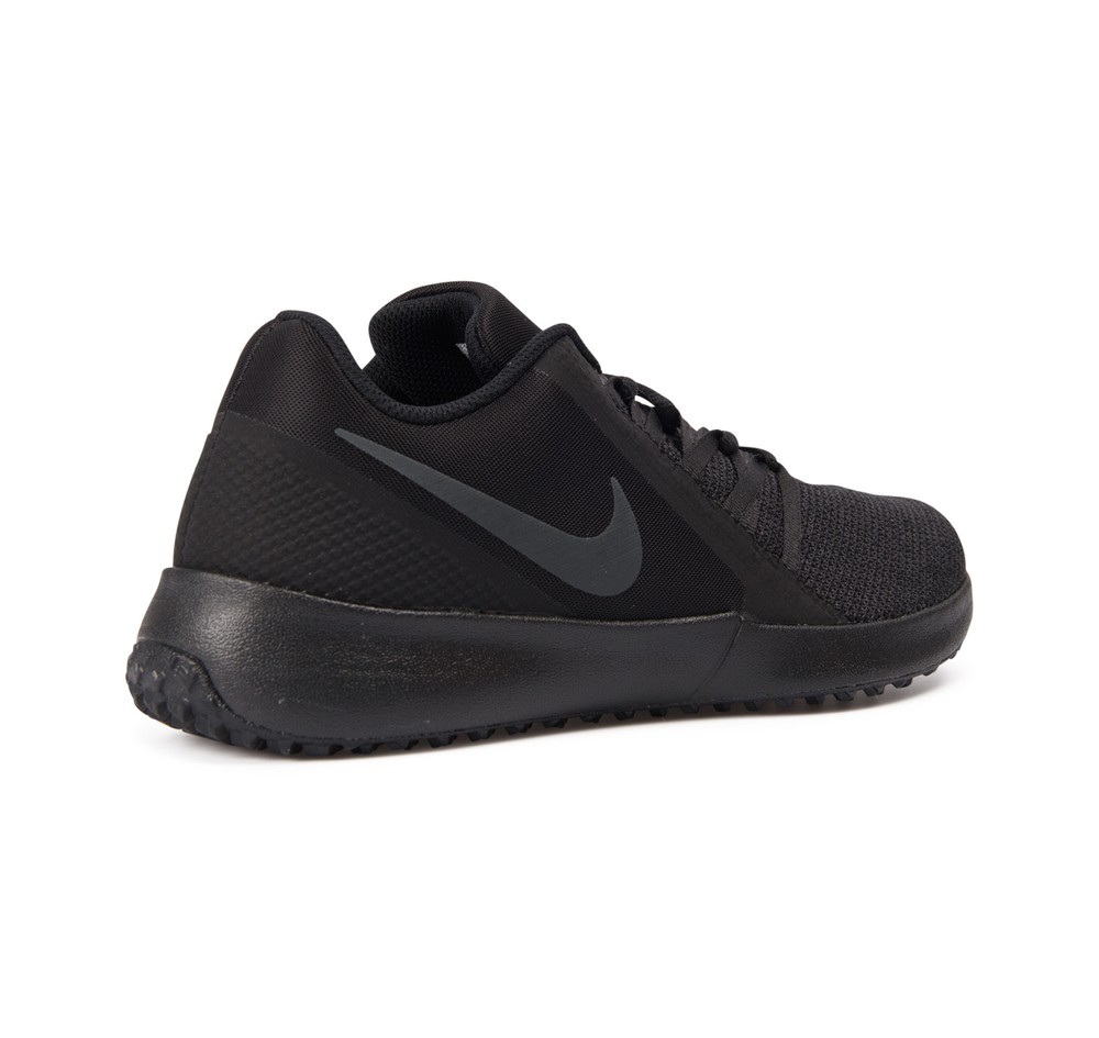 Nike hotsell compete trainer