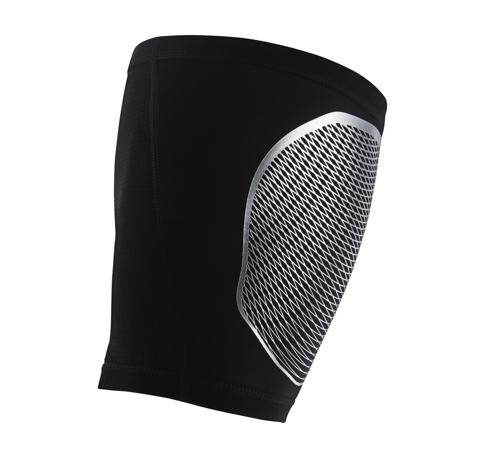Hyp Str Thigh Sleeve 2.0, Black/Silver/White, M, Träningstillbehör | Herr - Aktivitet - Träningskläder - Träningstillbehör | Padelspecialisterna