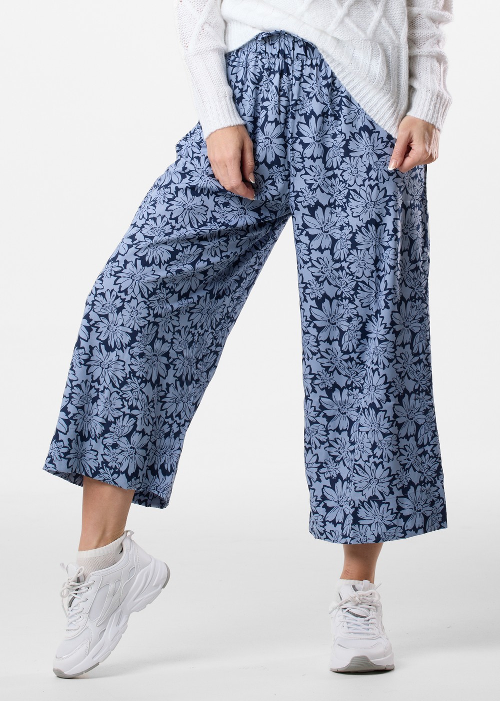 Sankt Claud Pants, Daisey Flower Blue, 40, Strandkläder | Dam - Kläder - Badkläder - Strandkläder | Padelspecialisterna