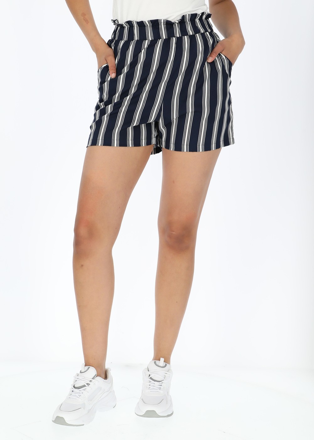 Sankt Claud Shorts, Navy Stripe, 38, Vardagsshorts | Dam - Kläder - Shorts - Vardagsshorts | Padelspecialisterna