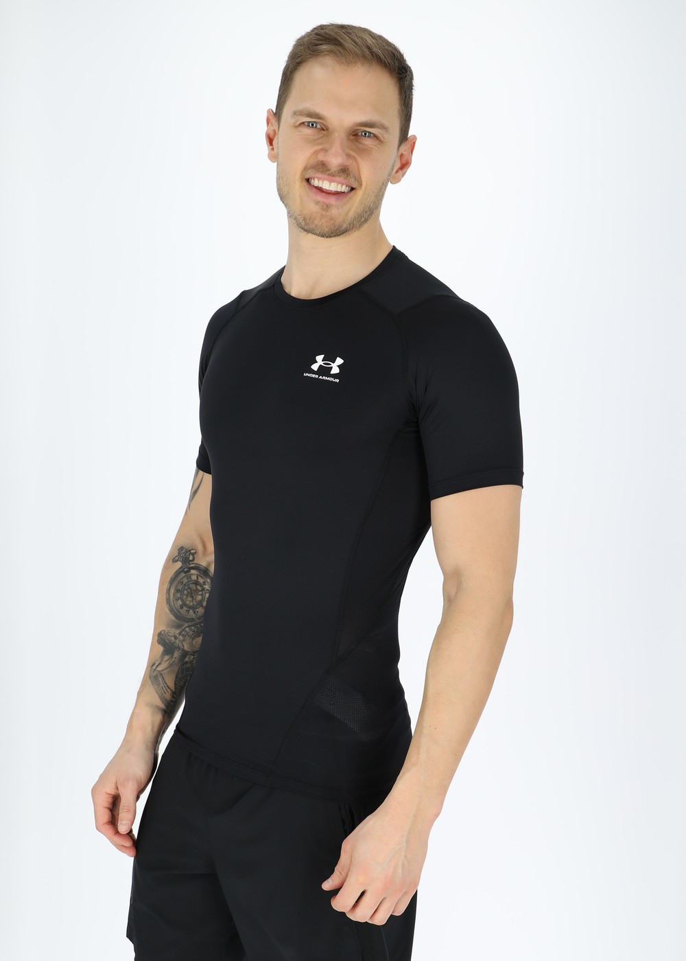 Ua Hg Armour Comp Ss, Black, Xl, Tränings-T-Shirts | Herr - Aktivitet - Träningskläder - Tränings-t-shirts | Padelspecialisterna