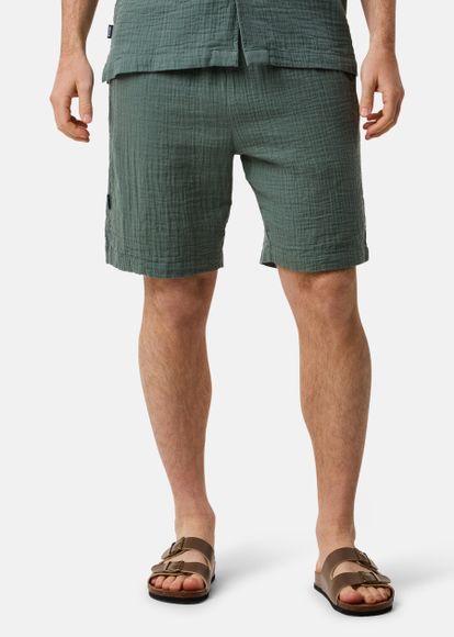 Max Shorts