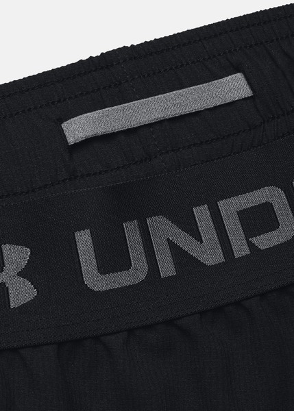 UA Vanish Woven 8in Shorts