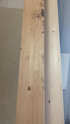 LIIMAPUU 140X140X300mm 2KPL/PKT (KOLHITTUJA) LIIMAPUU 140X140X300mm 2KPL/PKT (KOLHITTUJA)