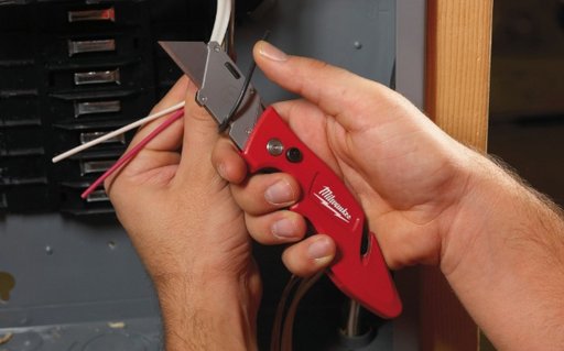 TAITTOVEITSI MILWAUKEE FASTBACK