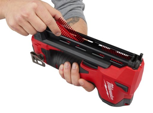SINKILÄNAULAIN KAAPELEILLE MILWAUKEE M12 BCST-0