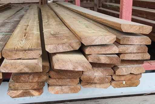 KESTOPUU 28X120mm VIHREÄ VIISTETTY 97,2m/PKT