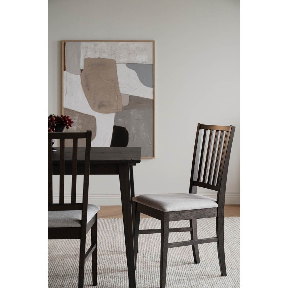 Filippa stol i beige tyg