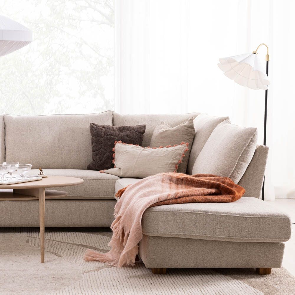 Lindö soffa med öppet avslut höger ekben