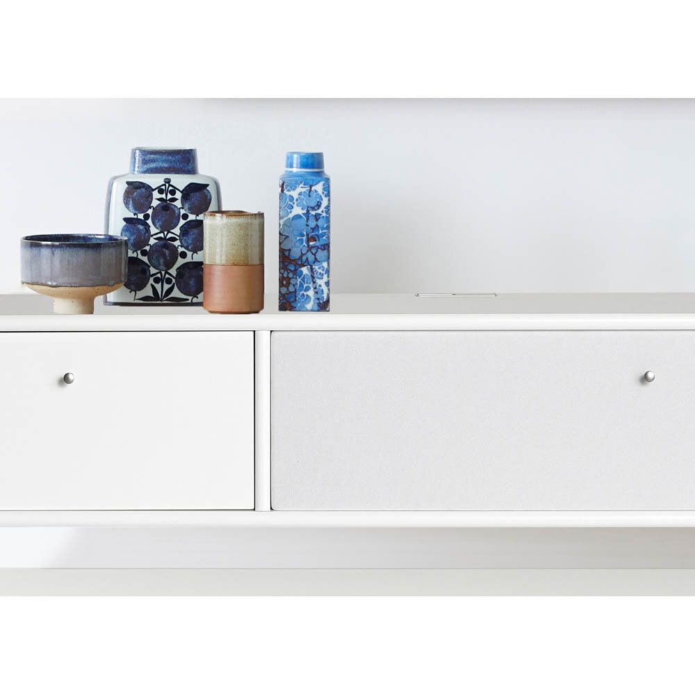 Mistral TV-bänk med tyglucka/trälucka 133 cm vit