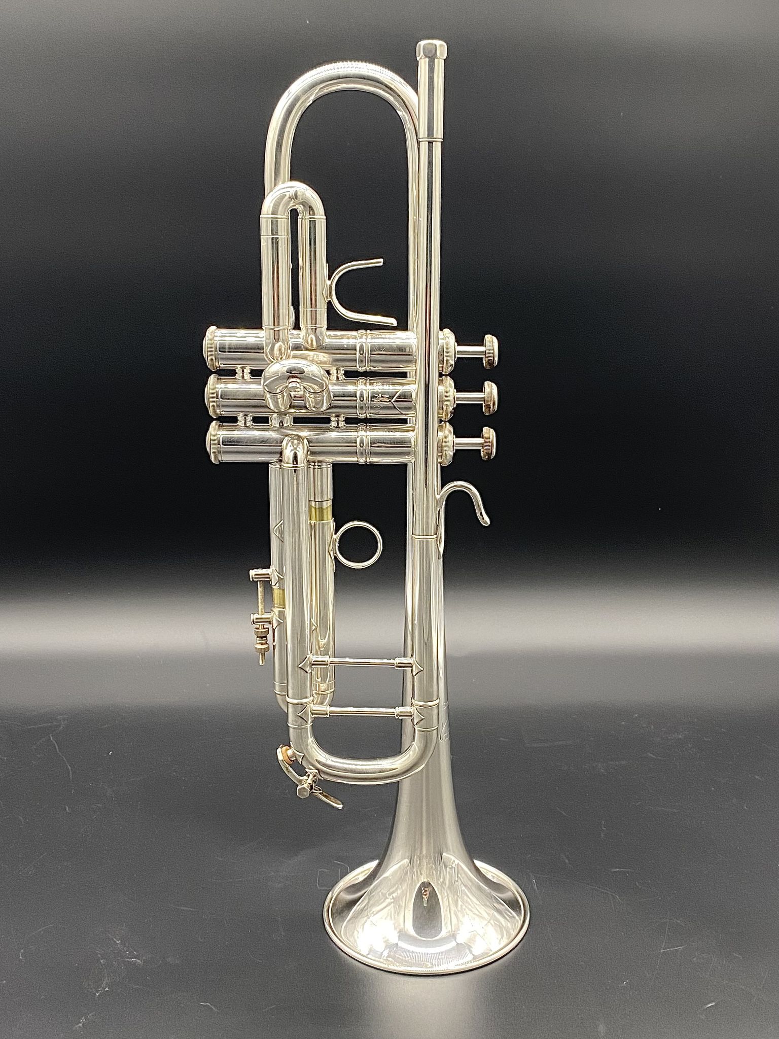 BEG Trumpet Bach 180ML-37 Stradivarius Silver